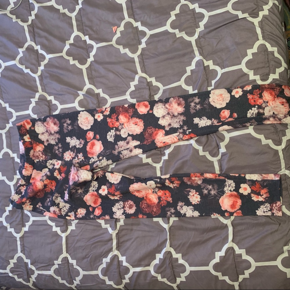 Rose tights